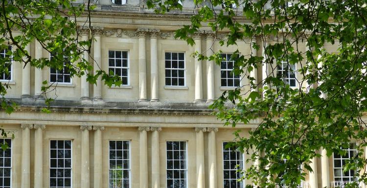 Image of iconic Georgian building in Bath